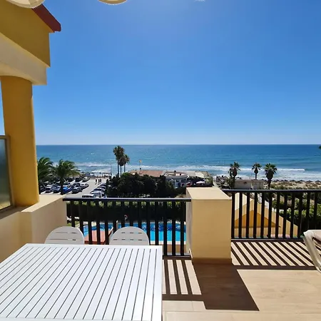 Con Esplendida Vista Al Mar, A Menos De 50 Metros De La Playa *